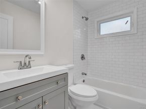 15 Glenwood Lane, Huntington NY 11743