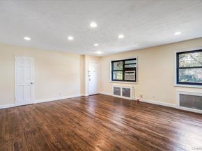 16-37 Utopia Parkway 233, Whitestone NY 11357