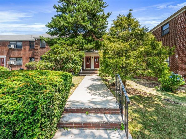 16-37 Utopia Parkway 233, Whitestone NY 11357
