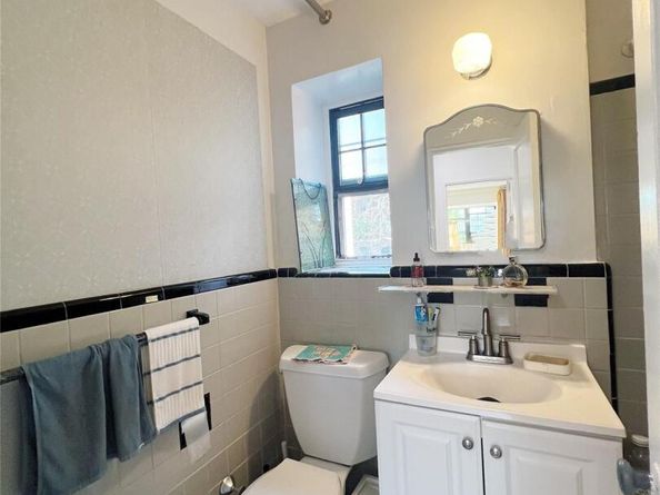 14430 78th Road 3G, Flushing NY 11367