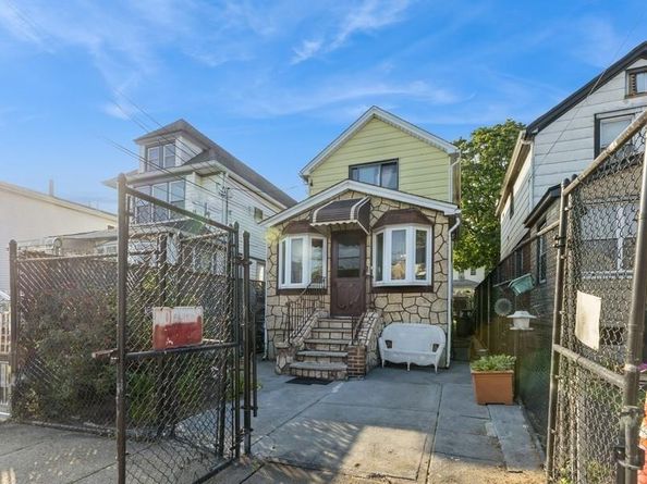 16427 109th Drive, Jamaica NY 11433