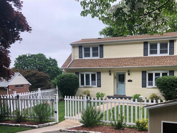 678 Bellevue Avenue N, Yonkers NY 10703