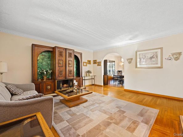 51-29 69th Place, Woodside NY 11377