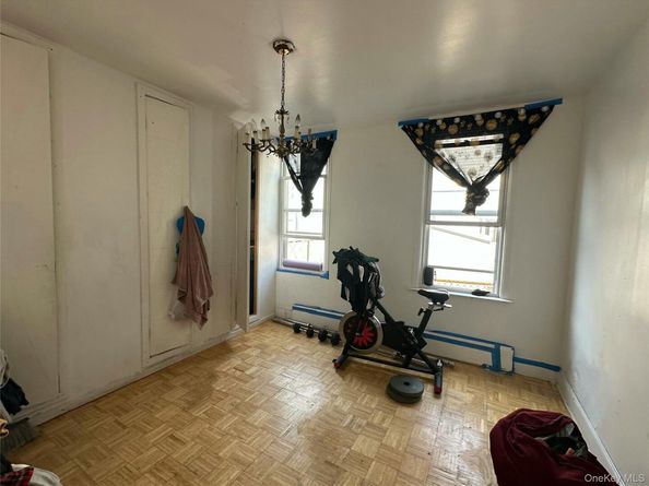 12-25 119th Street, College Point NY 11356