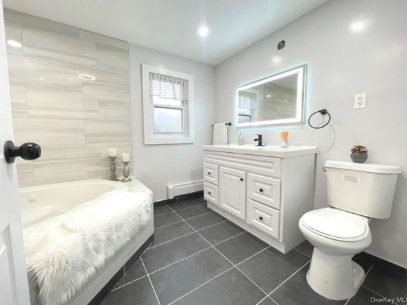 5 Juliette Road, Hempstead NY 11552