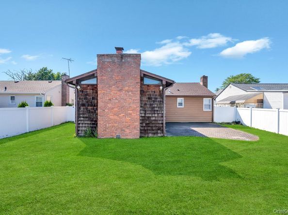 885 Downing Road, Valley Stream NY 11580