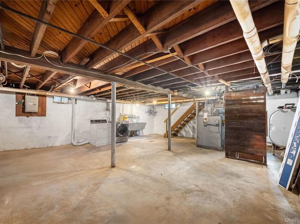 464 Central Avenue, Bethpage NY 11714