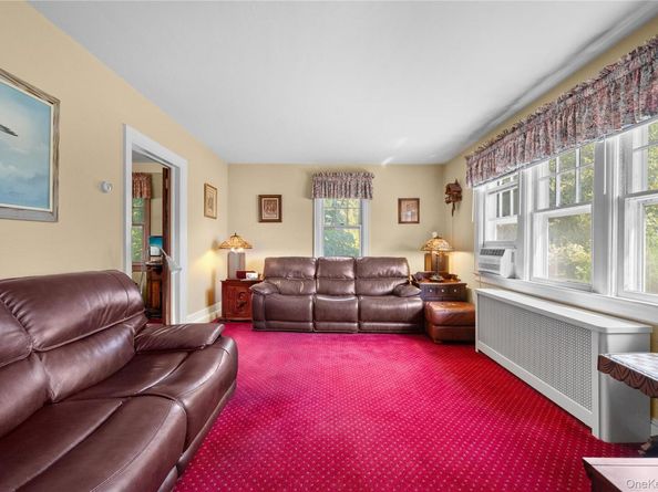 464 Central Avenue, Bethpage NY 11714
