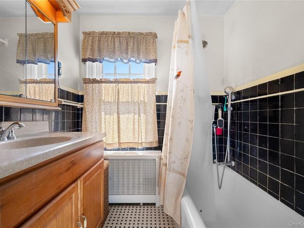 464 Central Avenue, Bethpage NY 11714