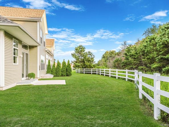 208 Belmont Circle, Yaphank NY 11980