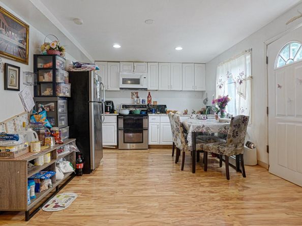 12 Garden Street, Bay Shore NY 11706