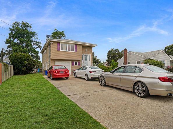 12 Garden Street, Bay Shore NY 11706