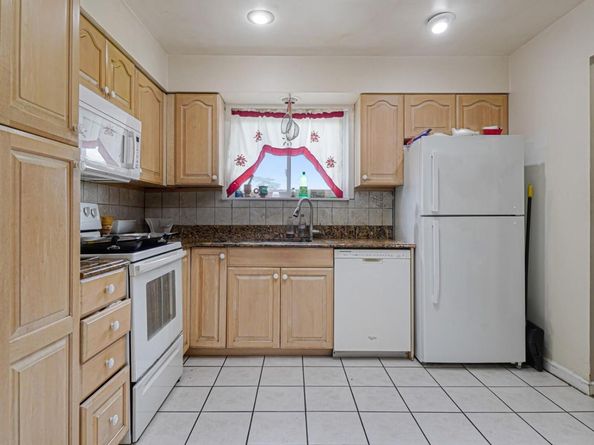 12 Garden Street, Bay Shore NY 11706