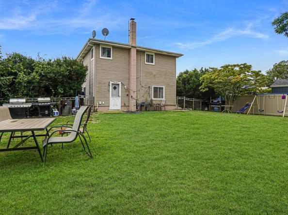 12 Garden Street, Bay Shore NY 11706