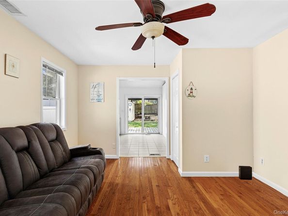 8 Dogwood Road, Rocky Point NY 11778