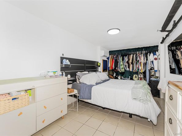 426 Calhoun Avenue, Bronx NY 10465
