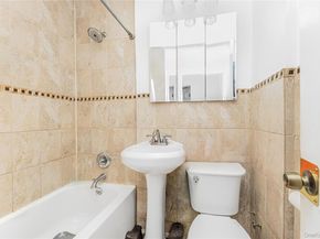 426 Calhoun Avenue, Bronx NY 10465