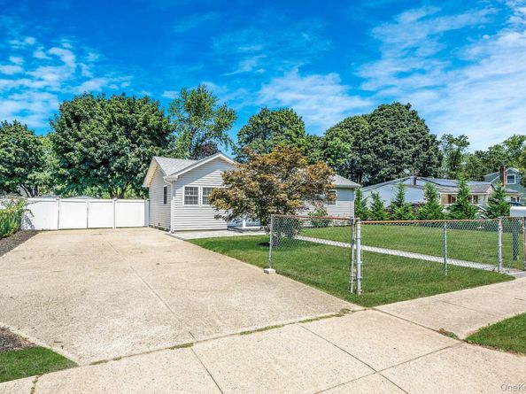 127 Merrill Street, Brentwood NY 11717