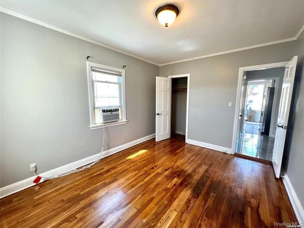 217 Hillside Avenue, New Hyde Park NY 11040