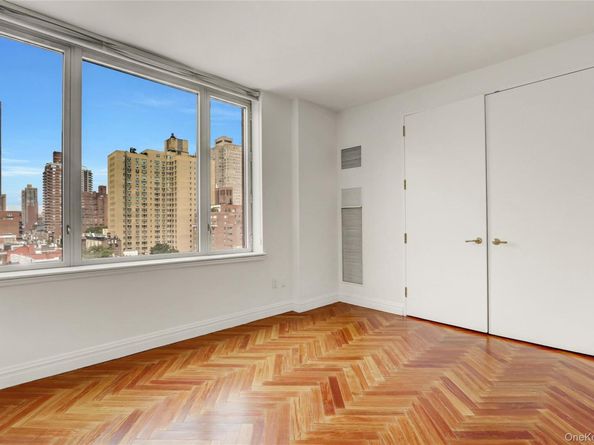 90 E End Avenue 10B, New York (Manhattan) NY 10028