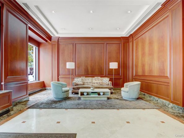 90 E End Avenue 10B, New York (Manhattan) NY 10028