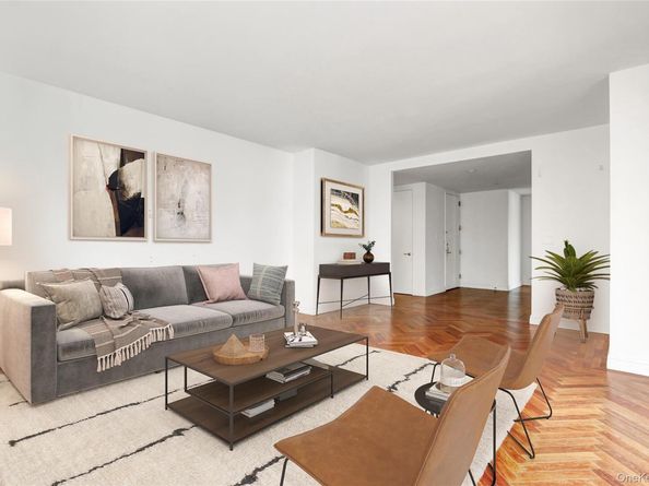 90 E End Avenue 10B, New York (Manhattan) NY 10028