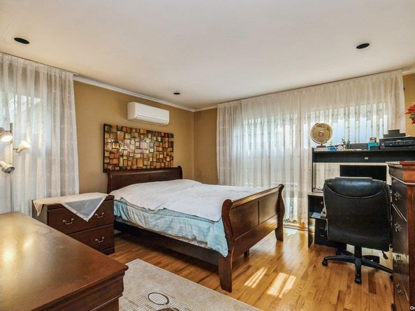 2 Godfrey Lane, Huntington NY 11743