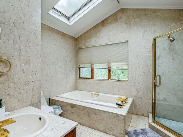 2 Godfrey Lane, Huntington NY 11743