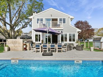 81 Beach Road
