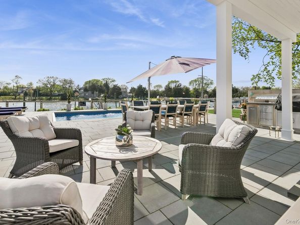 81 Beach Road, Aquebogue NY 11931