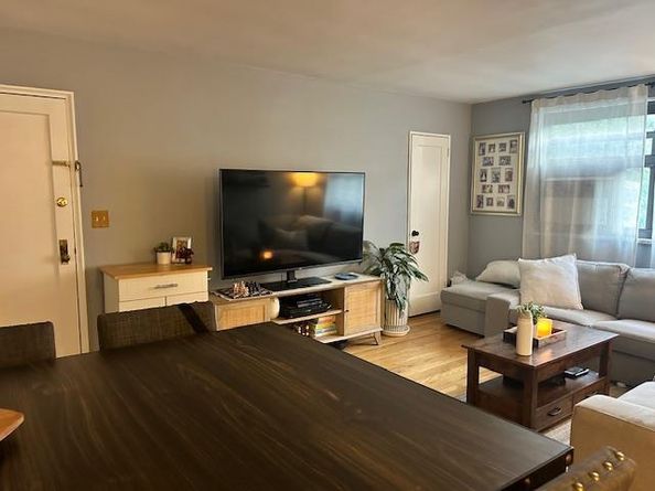 199-39 19th Avenue Upper, Whitestone NY 11357