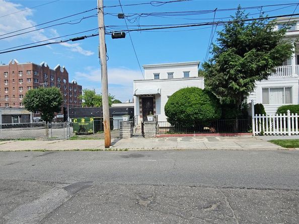 507 S 6th Avenue, Mount Vernon NY 10550