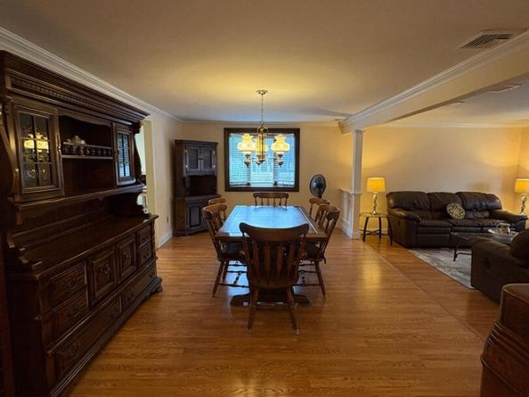 147 Wayne Street, Hauppauge NY 11788