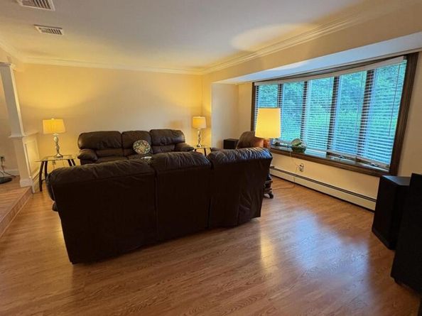 147 Wayne Street, Hauppauge NY 11788