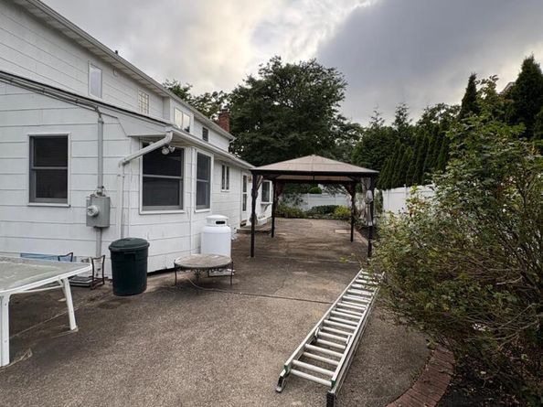 147 Wayne Street, Hauppauge NY 11788