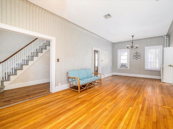 670 Hempstead Avenue, West Hempstead NY 11552