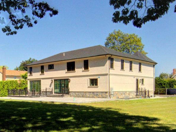 51 Walter Avenue, Hicksville NY 11801