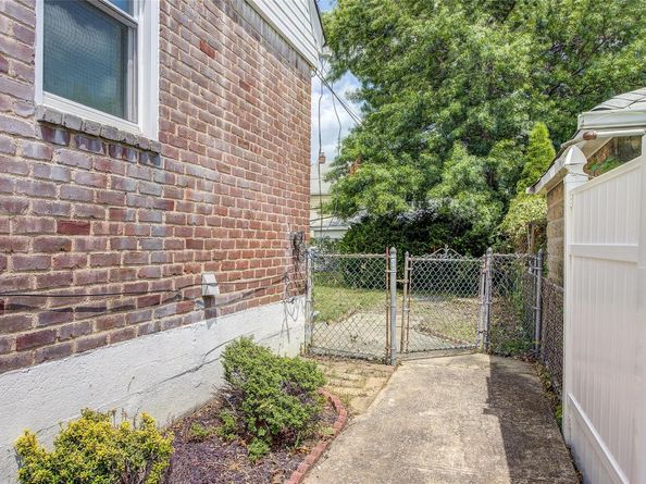 4843 201st Street, Bayside NY 11364