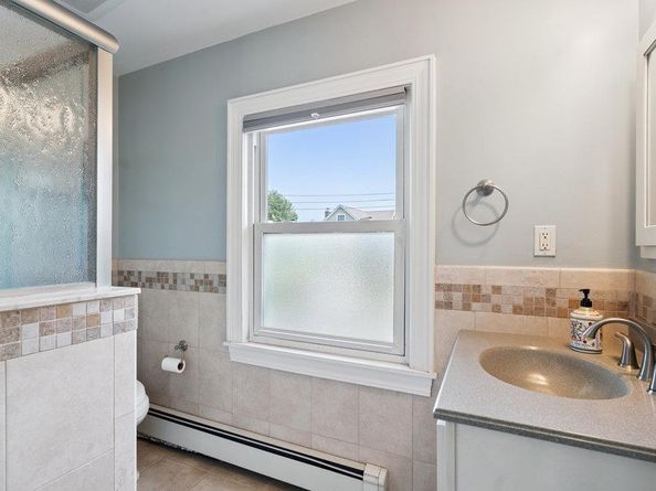 43 Nieman Avenue, Lynbrook NY 11563