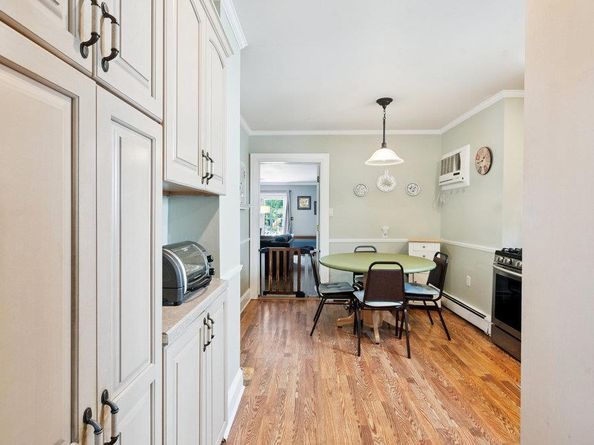43 Nieman Avenue, Lynbrook NY 11563