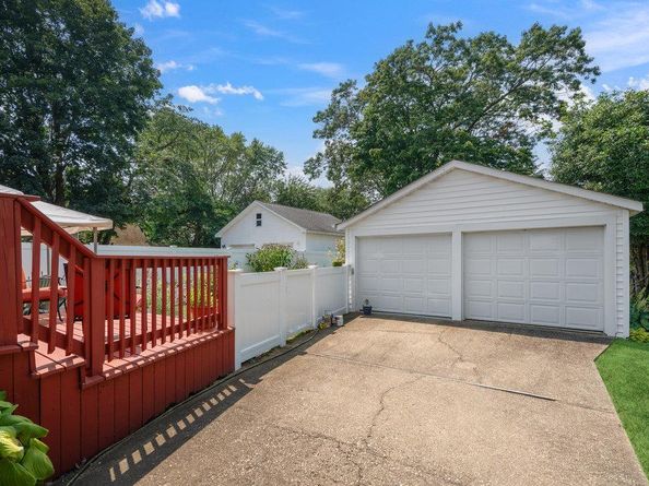 43 Nieman Avenue, Lynbrook NY 11563