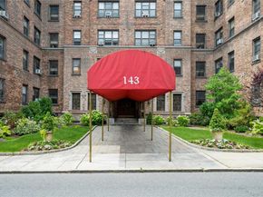 143 Garth Road 4E, Scarsdale NY 10583