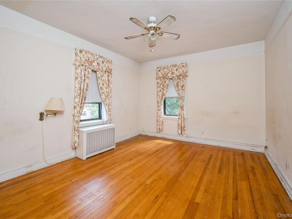 143 Garth Road 4E, Scarsdale NY 10583