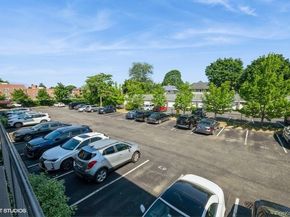 90 S PARK Avenue B17, Rockville Centre NY 11570