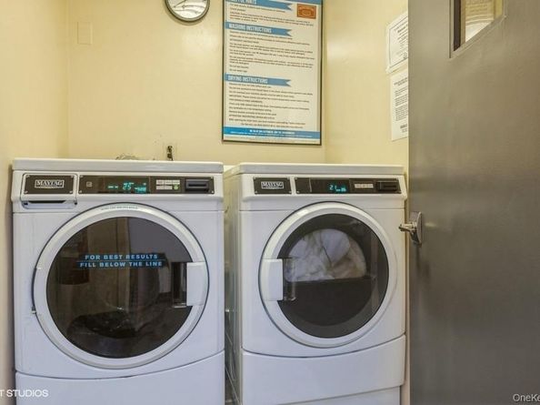 90 S PARK Avenue B17, Rockville Centre NY 11570