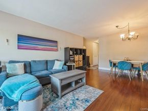 90 S PARK Avenue B17, Rockville Centre NY 11570