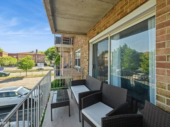 90 S PARK Avenue B17, Rockville Centre NY 11570