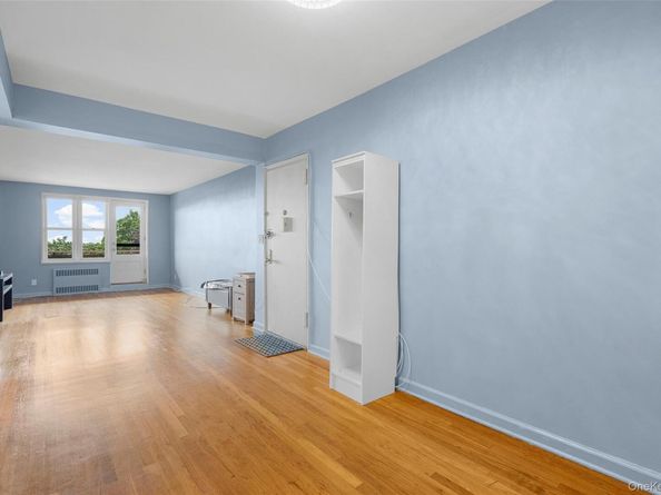 325 King Street 4D, Port Chester NY 10573