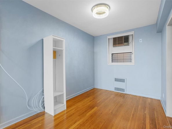 325 King Street 4D, Port Chester NY 10573