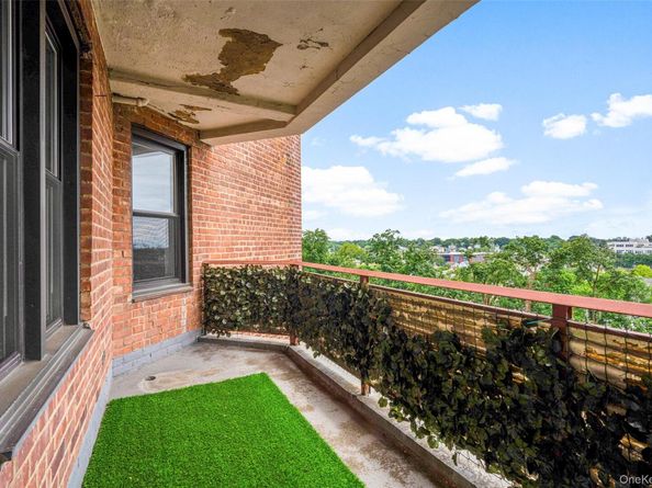 325 King Street 4D, Port Chester NY 10573